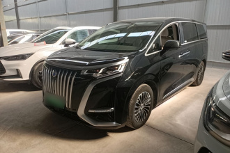 腾势D9 2022款 EV 620 尊贵型