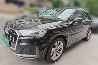 奥迪Q7 2022款 45 TFSI quattro S line运动型