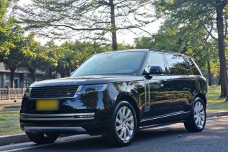 路虎 揽胜 2023款 3.0 L6 400PS 盛世七座加长版
