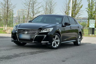 丰田 皇冠 2015款 2.0T 时尚版