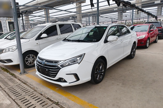 比亚迪 秦新能源 2017款 1.5T 尊贵型