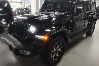 Jeep 牧马人 2019款 2.0T Sahara 四门版 国VI