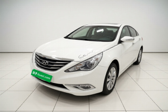 现代 索纳塔 2013款 2.0L 自动豪华版