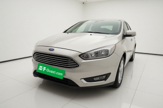 福特 福克斯 2017款 三厢 EcoBoost 180 自动精英型