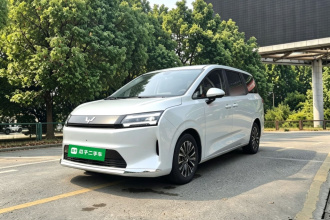 五菱汽车 星光730新能源 2025款 纯电 500km 豪华型