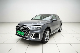 奥迪Q5L 2022款 45T 豪华动感型