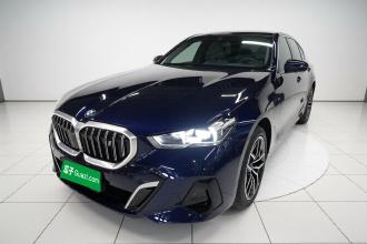 宝马i5 2025款 eDrive 35L M运动套装