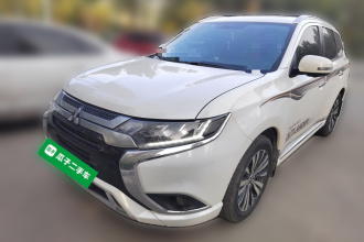 三菱 欧蓝德 2021款 2.4L 四驱致享版 7座