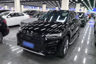 奥迪Q5L 2022款 改款 45T 臻选动感型
