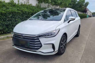 比亚迪 宋MAX新能源 2022款 DM-i 105KM 旗舰型