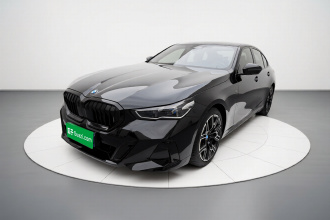 宝马5系 2025款 530Li 尊享型 M运动套装