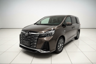 别克GL8 2023款 陆上公务舱 尊贵型