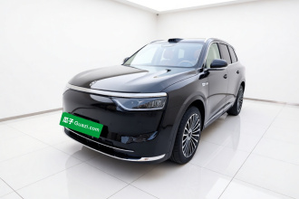 鸿蒙智行 问界M8 2025款 增程 Ultra版 53.4kWh 5座版 (192线激光雷达）