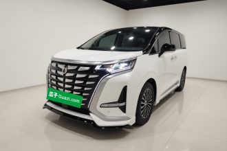 腾势D9 2022款 DM-i 970 四驱旗舰型