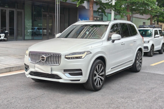 沃尔沃XC90 2023款 B6 智逸豪华版 7座