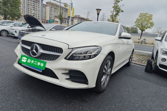 奔驰C级 2019款 C 180 L 时尚型运动版