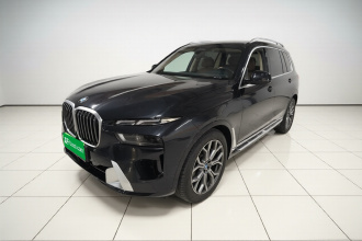 宝马X7 2024款 xDrive40i 领先型豪华套装