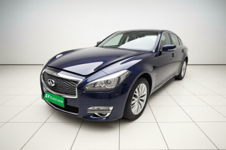 英菲尼迪Q70 2019款 Q70L 2.0T 精英版 PLUS