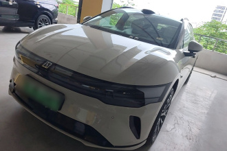 极氪007GT 2025款 四驱智驾版 75kWh