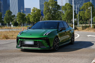 领克03 2025款 03+ 2.0TD 自动性能套装