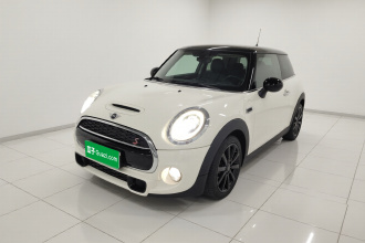 MINI 2019款 2.0T COOPER S 经典派