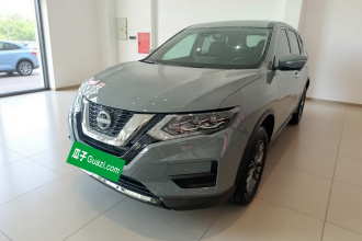 日产 奇骏 2025款 荣誉 2.0L 两驱领先版