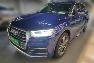 奥迪Q5L 2020款 40 TFSI 荣享时尚型