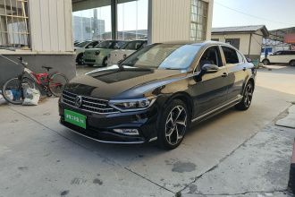 大众 迈腾 2023款 200万辆纪念版 330TSI DSG领先型