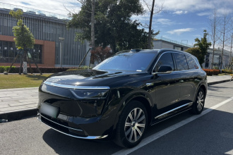 鸿蒙智行 问界M8 2025款 增程 Max+版 53.4kWh 5座版