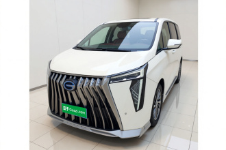 广汽传祺 传祺M8 2023款 宗师系列 双擎 御尊版