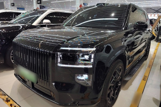 极氪9X 2025款 曜黑版 70kWh 六座