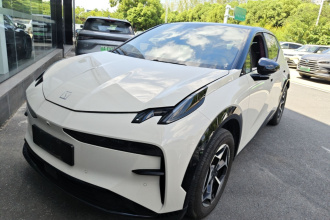 极氪X 2025款 五座后驱版