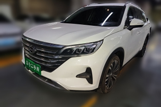 广汽传祺 传祺GS5 2019款 270T 自动尊贵版