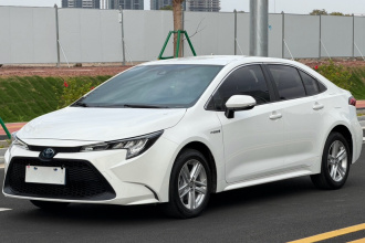 丰田 雷凌 2022款 双擎 1.8H E-CVT领先版