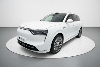 鸿蒙智行 问界M8 2025款 增程 Ultra版 53.4kWh 6座版 (192线激光雷达）