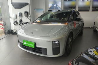 理想汽车 理想i6 2025款 四驱标准版