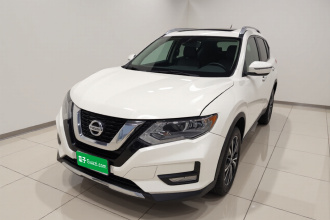 日产 奇骏 2017款 2.5L CVT豪华版 4WD