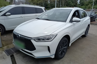 比亚迪e2 2021款 豪华型