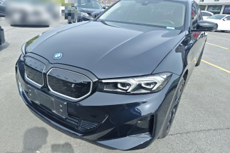 宝马i3 2024款 eDrive 40 L 曜夜套装