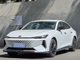 长安UNI-V 智电iDD 2024款 蓝鲸智电iDD 136km 智酷型