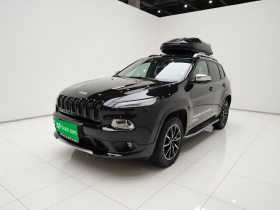 Jeep 自由光 2017款 2.4L 专业版