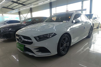 奔驰A级 2022款 A 180 L 运动轿车