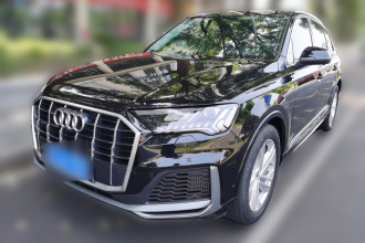 奥迪Q7 2022款 55 TFSI quattro S line运动型