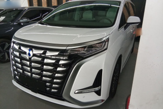 腾势D9 2022款 DM-i 1040 尊贵型