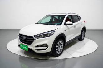 现代 途胜 2015款 1.6T 双离合两驱智能型