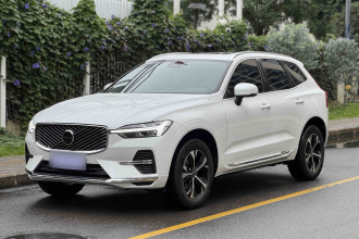 沃尔沃XC60 2026款 B5 四驱智逸豪华版