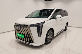 广汽传祺 传祺M8 2023款 宗师系列 双擎 御尊版