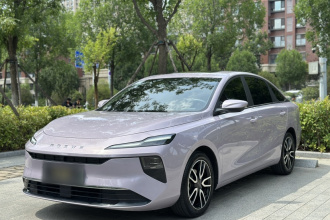 荣威D6 2025款 450km 尊享版