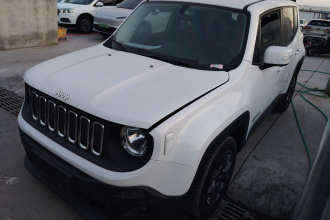 Jeep 自由侠 2018款 互联大屏版 180T 自动动能版+