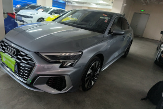 奥迪A3 2024款 A3L Limousine 35 TFSI 时尚运动型